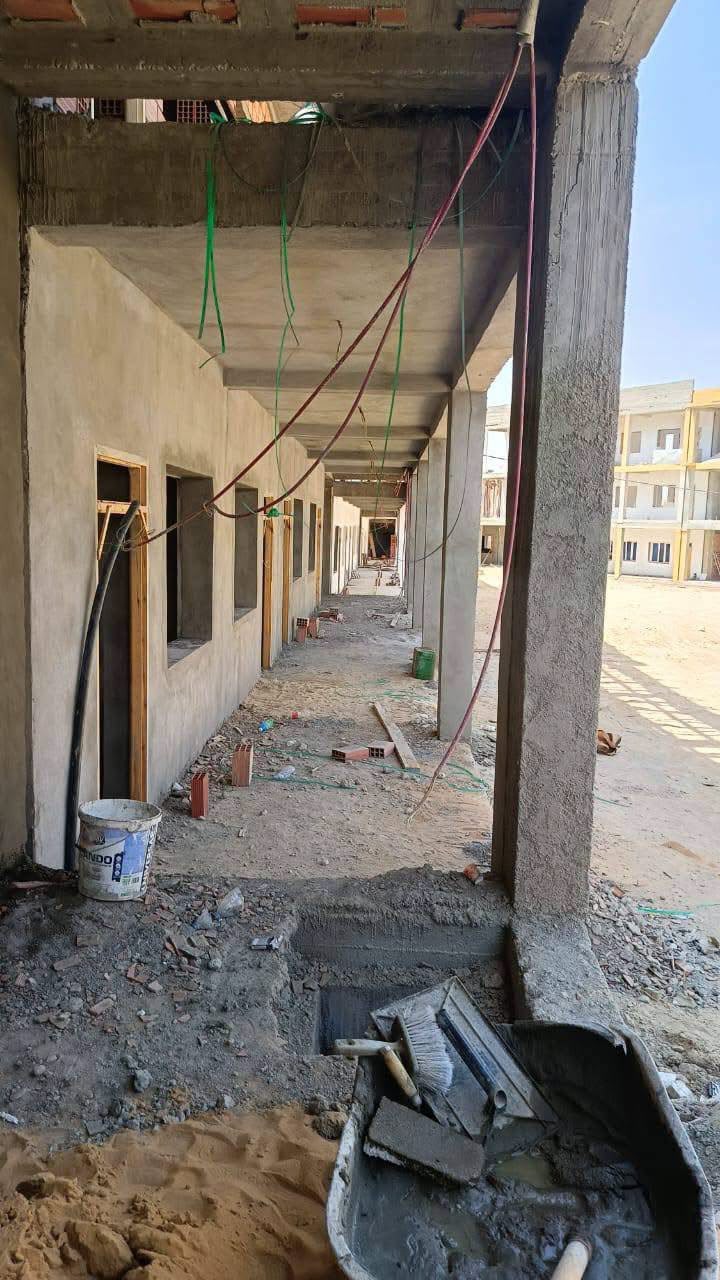 Lycée Ain Touta — Couloirs intérieurs